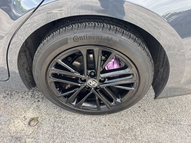 Used 2025  Toyota SE image 9
