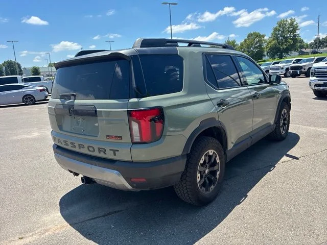 Used 2026 Green Honda  image 8