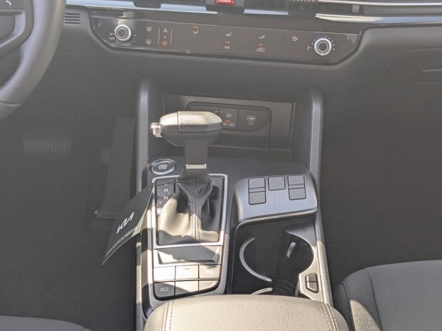 New 2027 Ebony Black Kia LX image 19