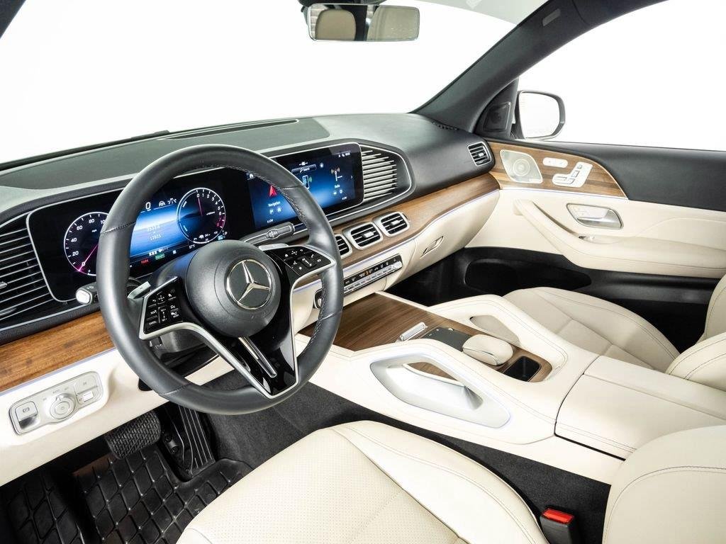 Certified Used 2025 Polar White Mercedes-Benz GLE 450e image 4