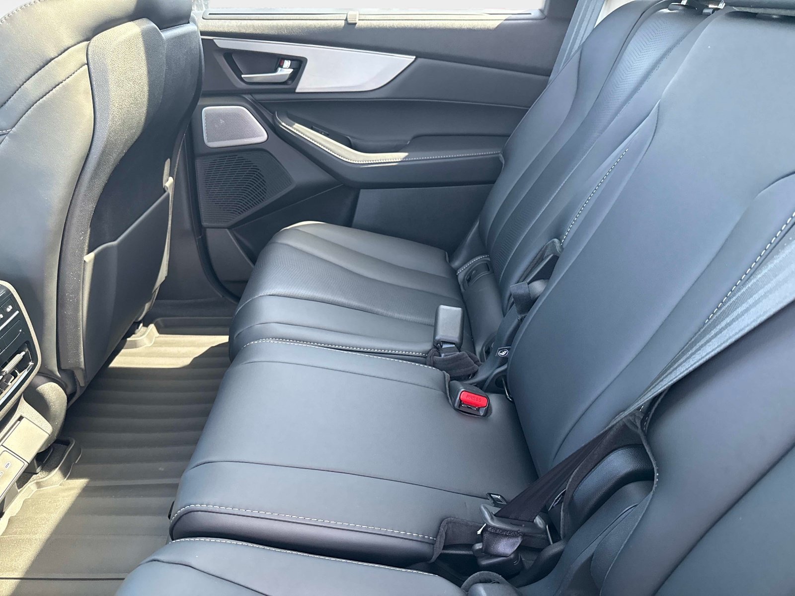 Used 2026 Solar Silver Metallic Acura w/Technology Package image 14