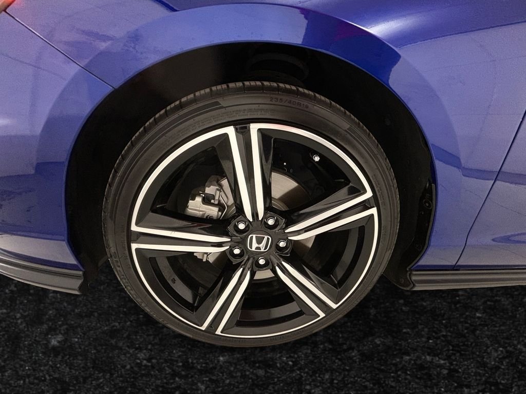 Used 2024  Honda Sport image 27