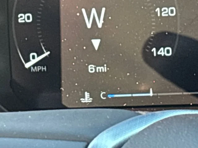 New 2026 Summit White GMC SLE image 29