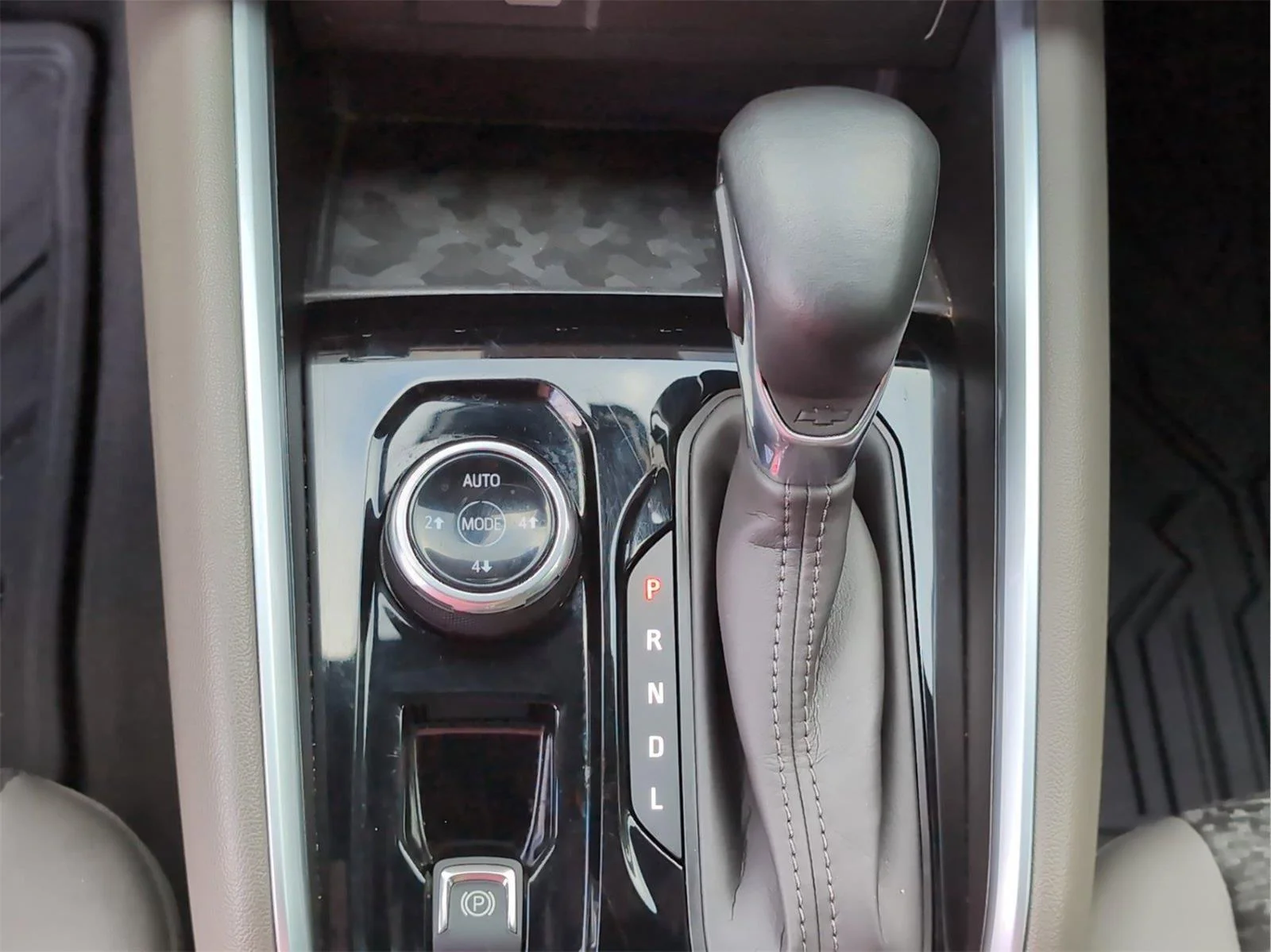 Used 2024 Black Chevrolet ZR2 image 21