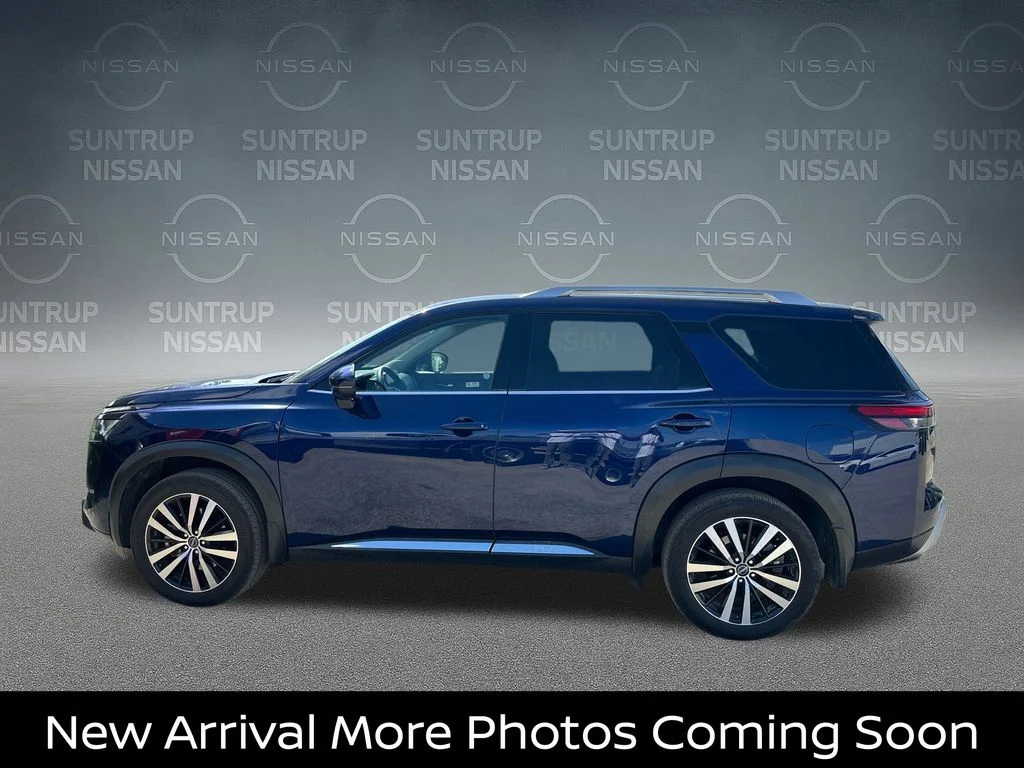 Certified Used 2025 Blue Nissan Platinum image 3