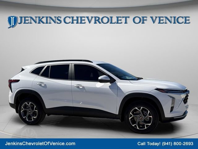 2026 Chevrolet Trax LT - Photo 2