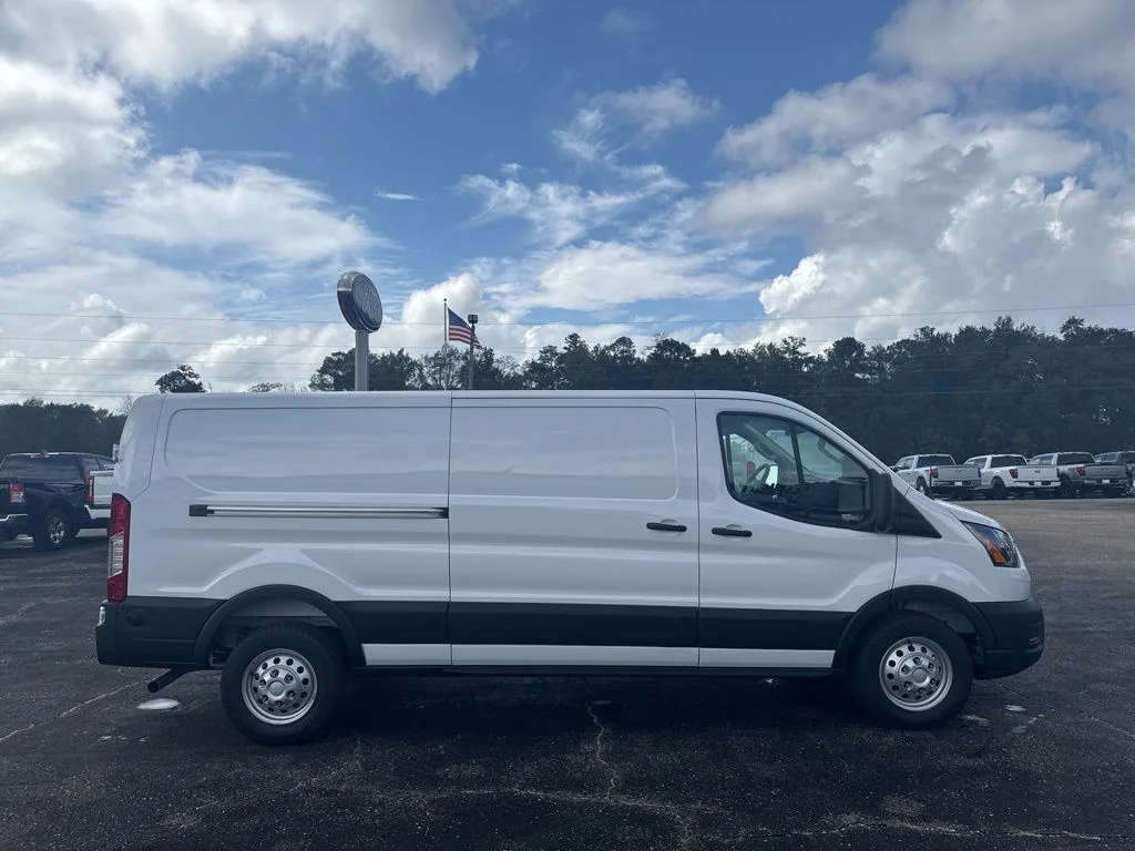 2025 Ford Transit Van Base - Photo 17