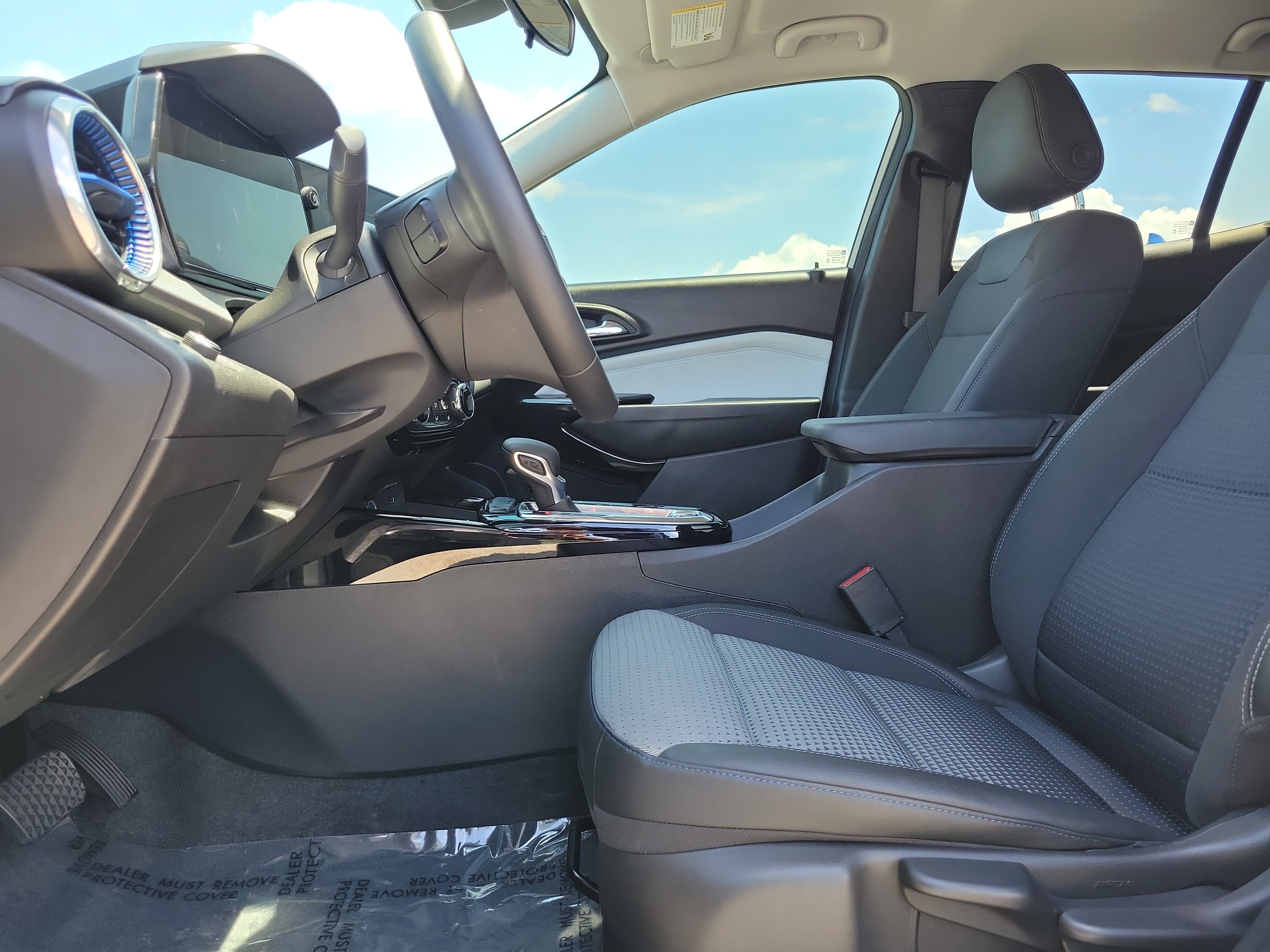 Used 2025  Chevrolet LT image 18