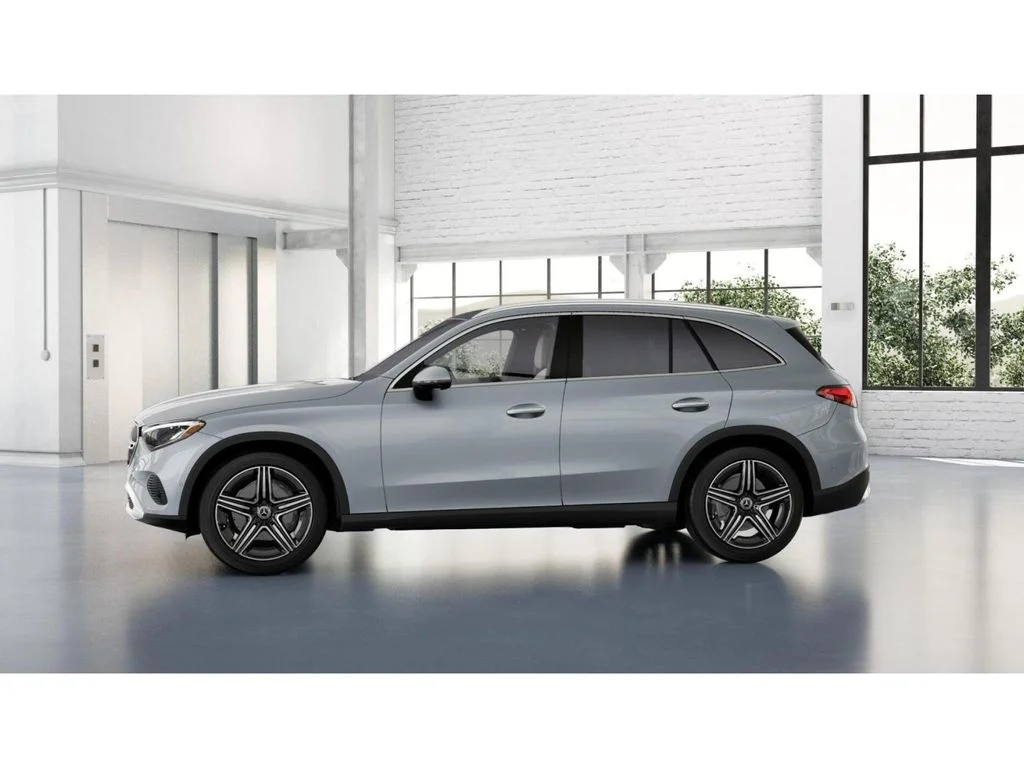 New 2027 Silver Mercedes-Benz GLC 300 image 35