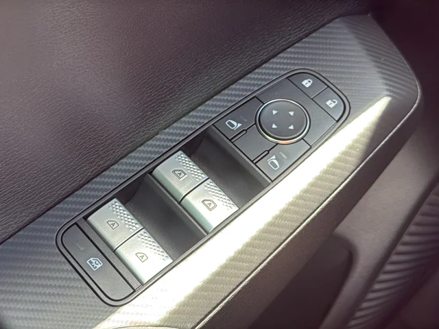 New 2026 Gray Mitsubishi LE image 22