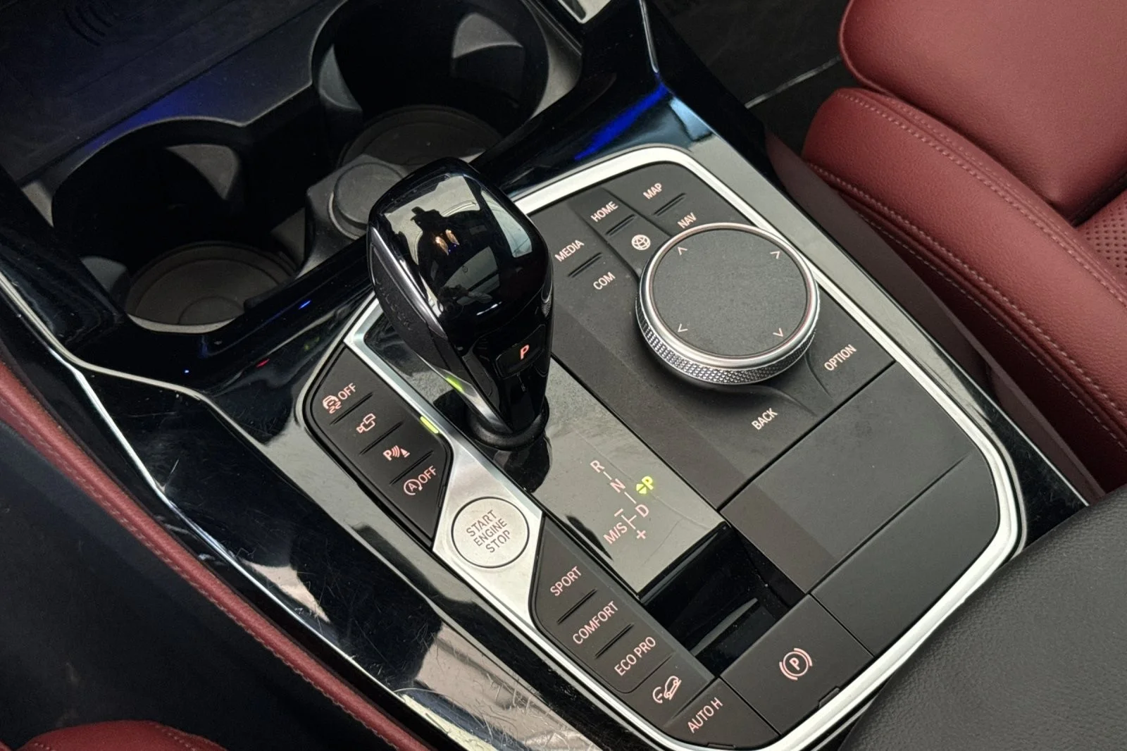 Used 2024 DARK GRAPHITE METALL BMW xDrive30i image 21