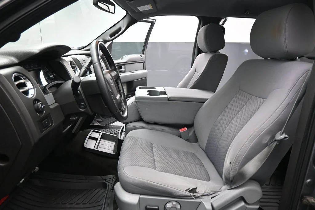 Used 2013 Gray Ford XLT image 9