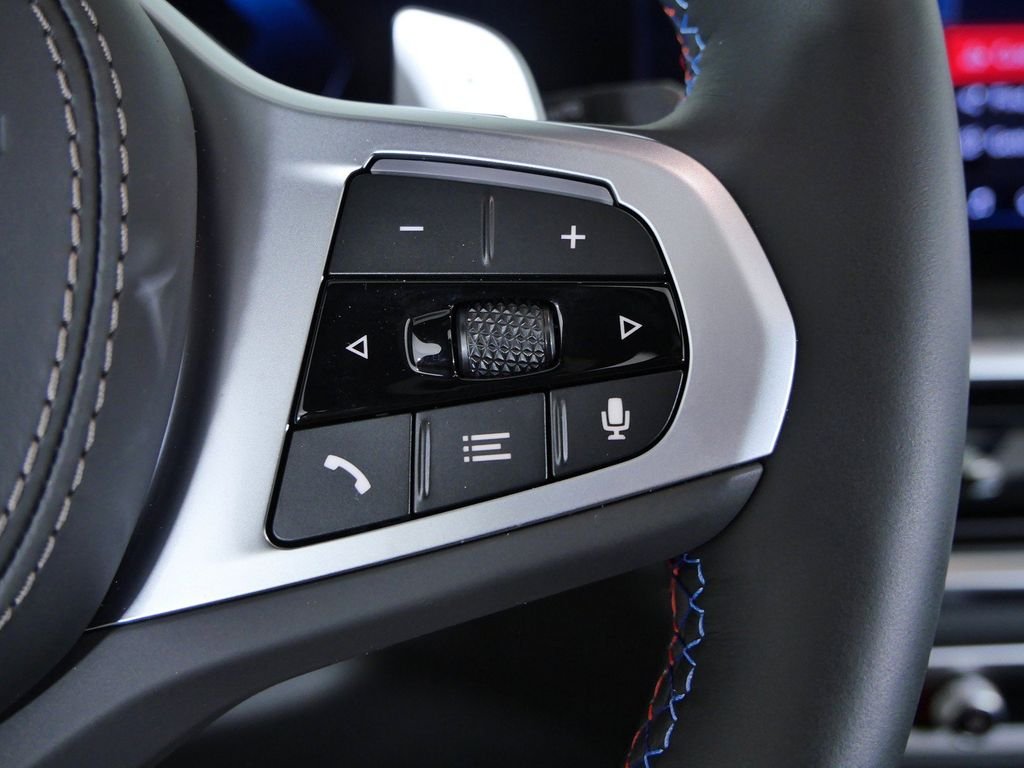 2026 BMW X5 M60i - Photo 41