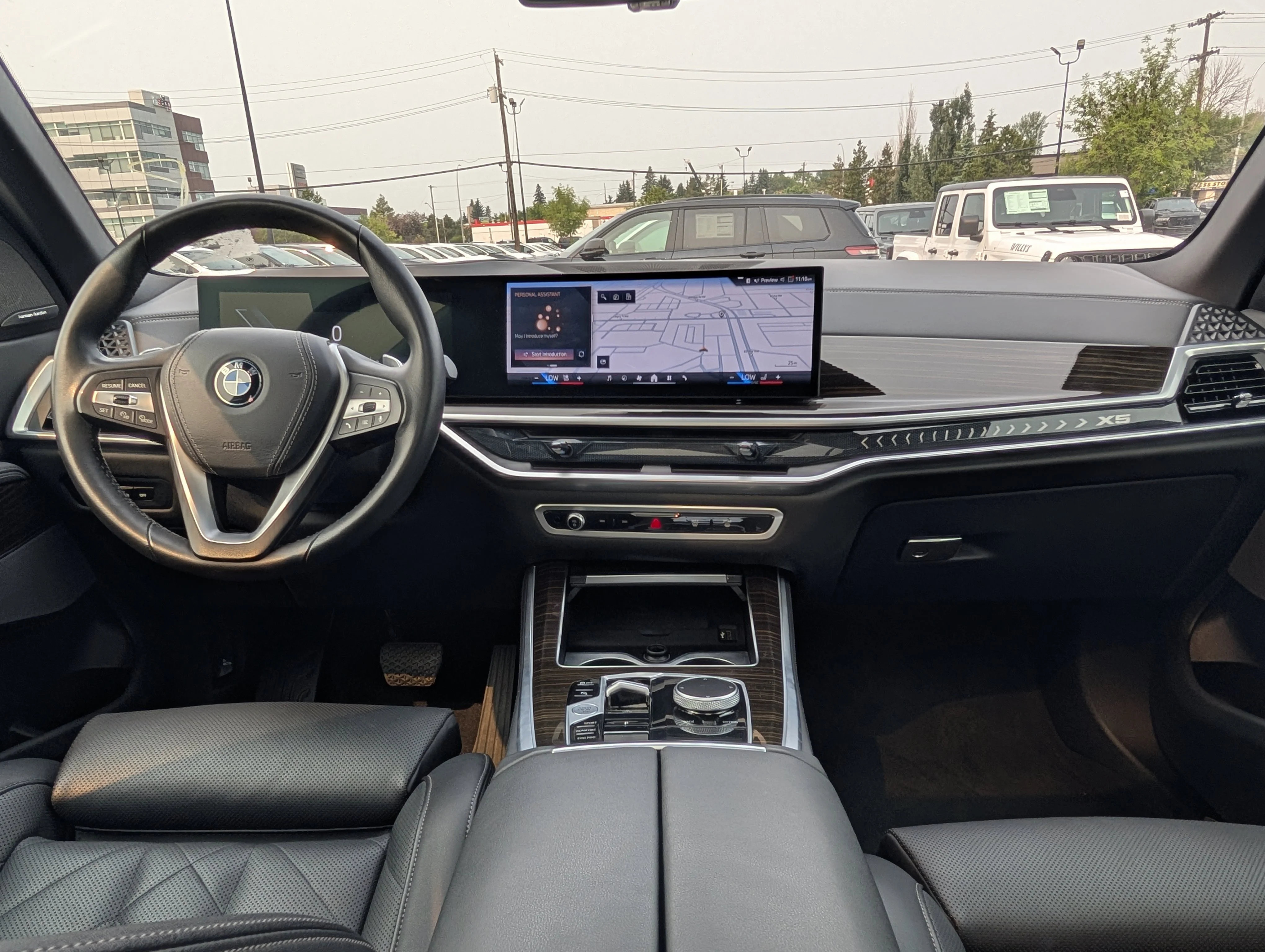 Used 2024 Black Sapphire Metallic BMW xDrive40i image 25