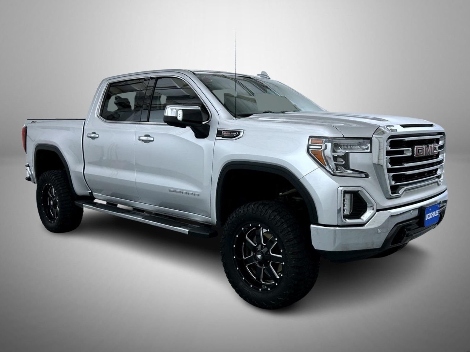 Used 2021 Silver GMC SLT image 3
