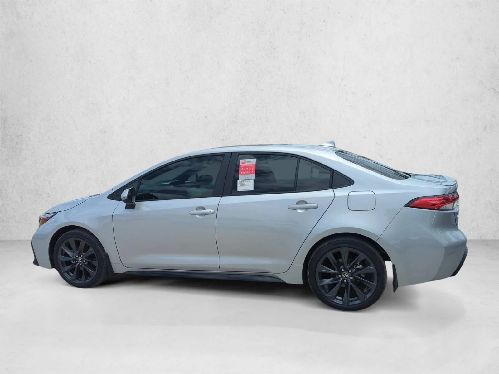 Used 2026 Classic Silver Met Toyota SE image 8