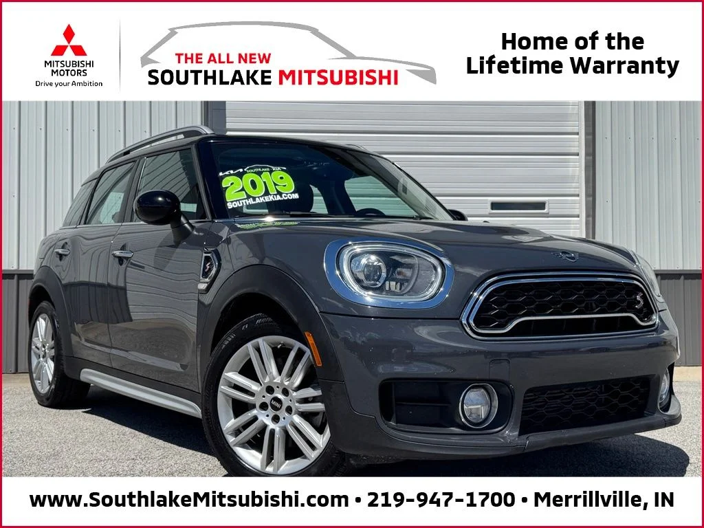 2019 MINI Countryman Cooper S Signature's photo