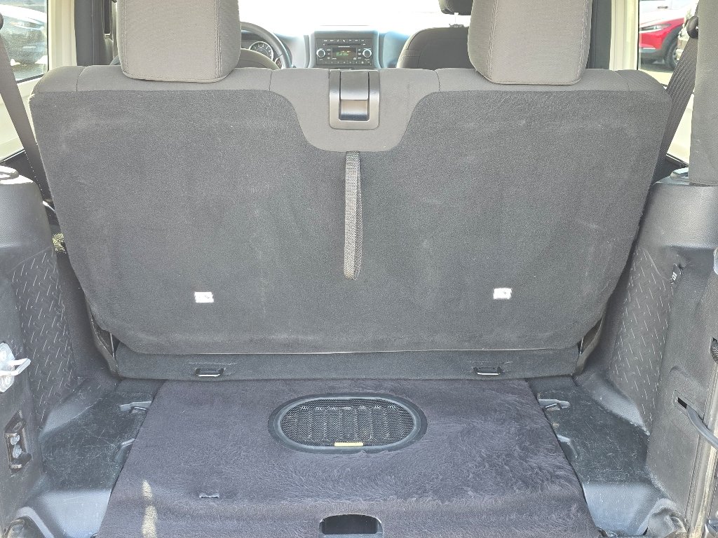 Used 2016 Granite Crystal Metallic Clear Coat Jeep Sport image 4