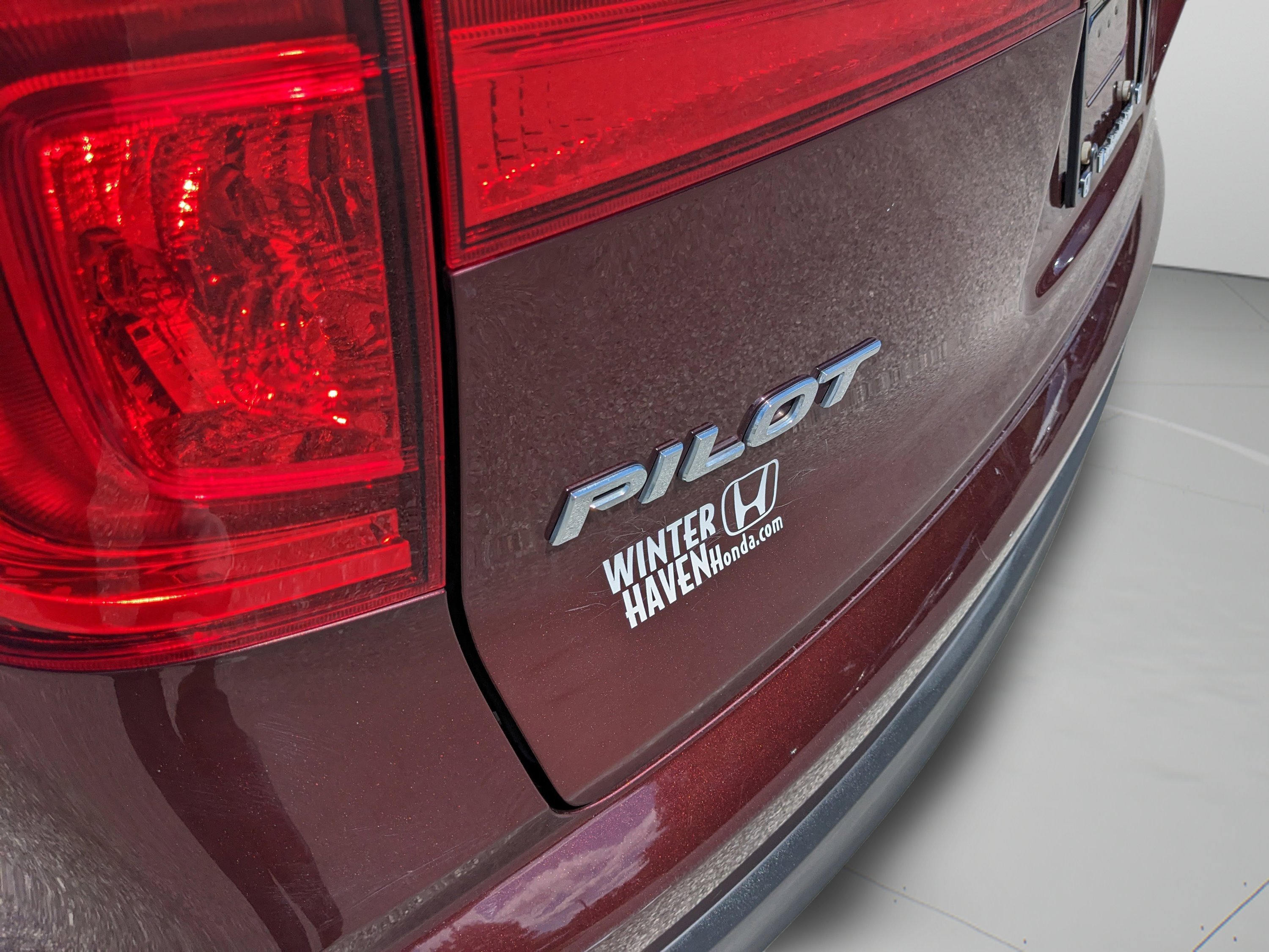 Used 2018 Deep Scarlet Pearl Honda EX-L image 38