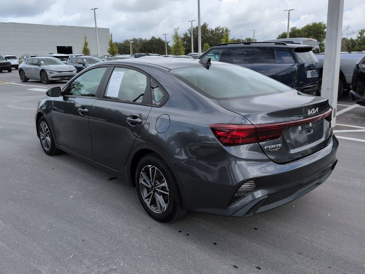 Used 2023 Gravity Gray Kia  image 6
