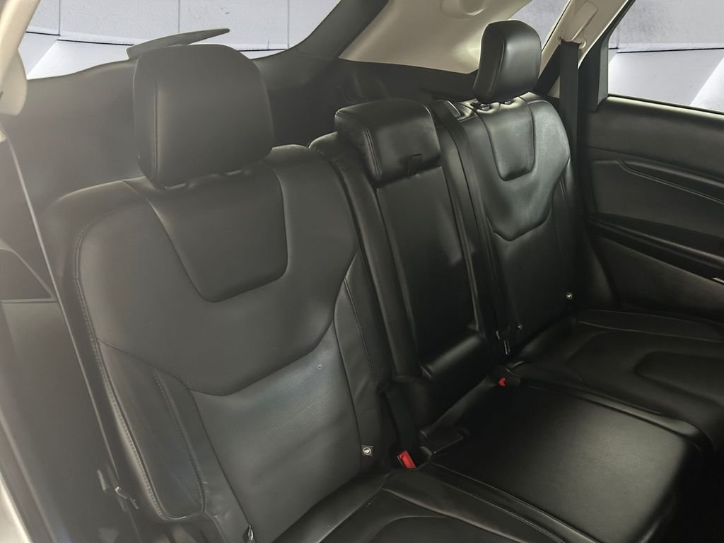 Used 2018 Silver Ford Titanium image 16