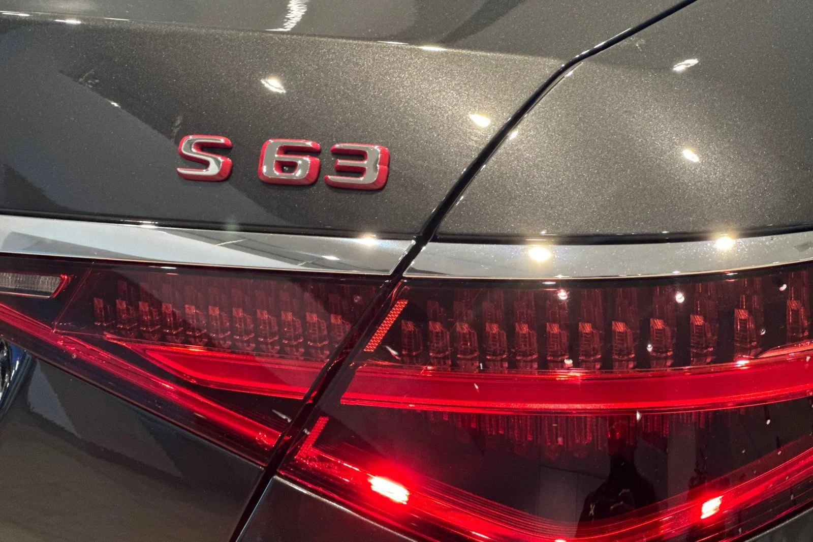 2026 Mercedes-Benz S-Class AMG S 63 - Photo 7