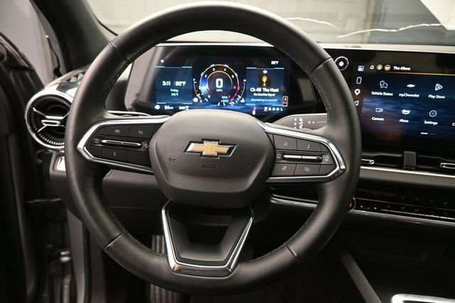 Used 2025 Gray Chevrolet LT image 32
