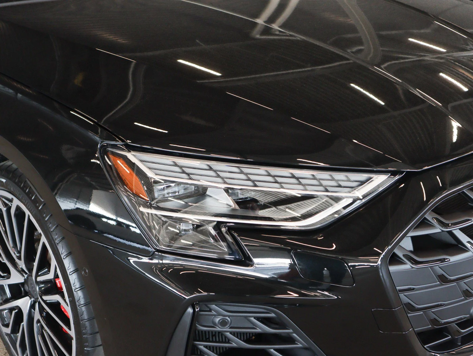 New 2026 Mythos Black Metallic Audi  image 30