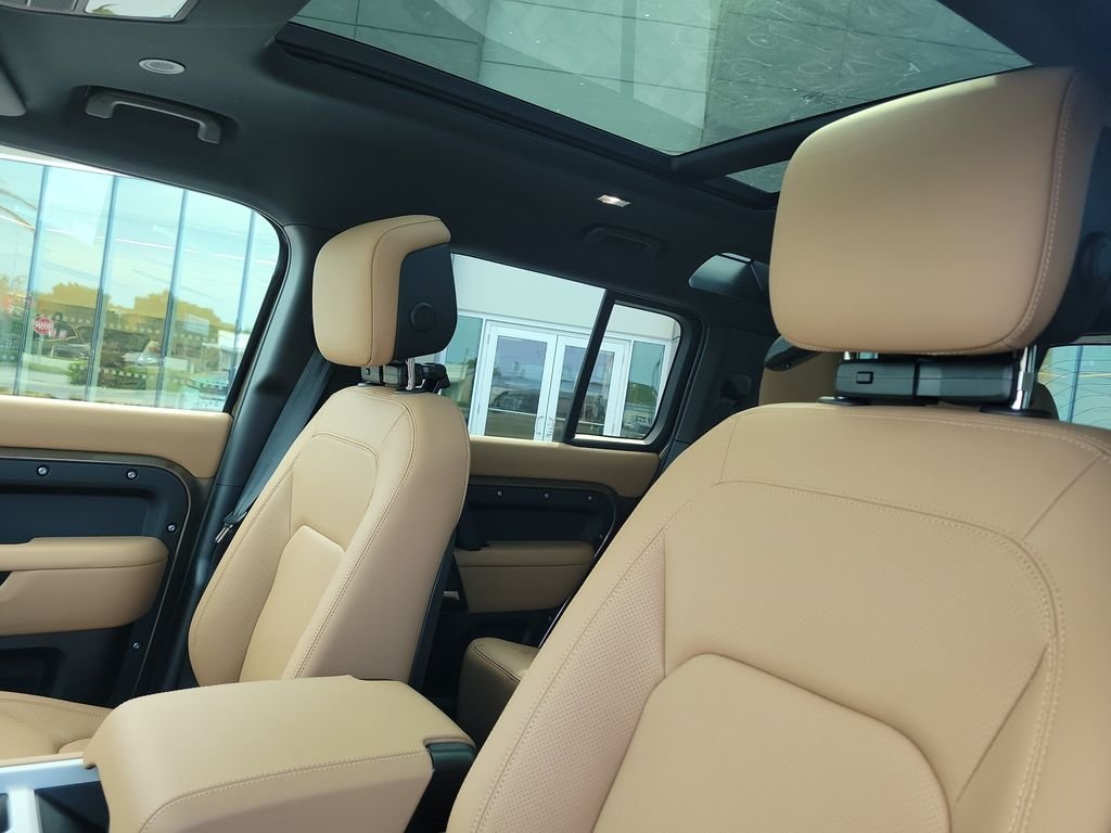 New 2026 Gondwana Stone Land Rover X-Dynamic SE image 25