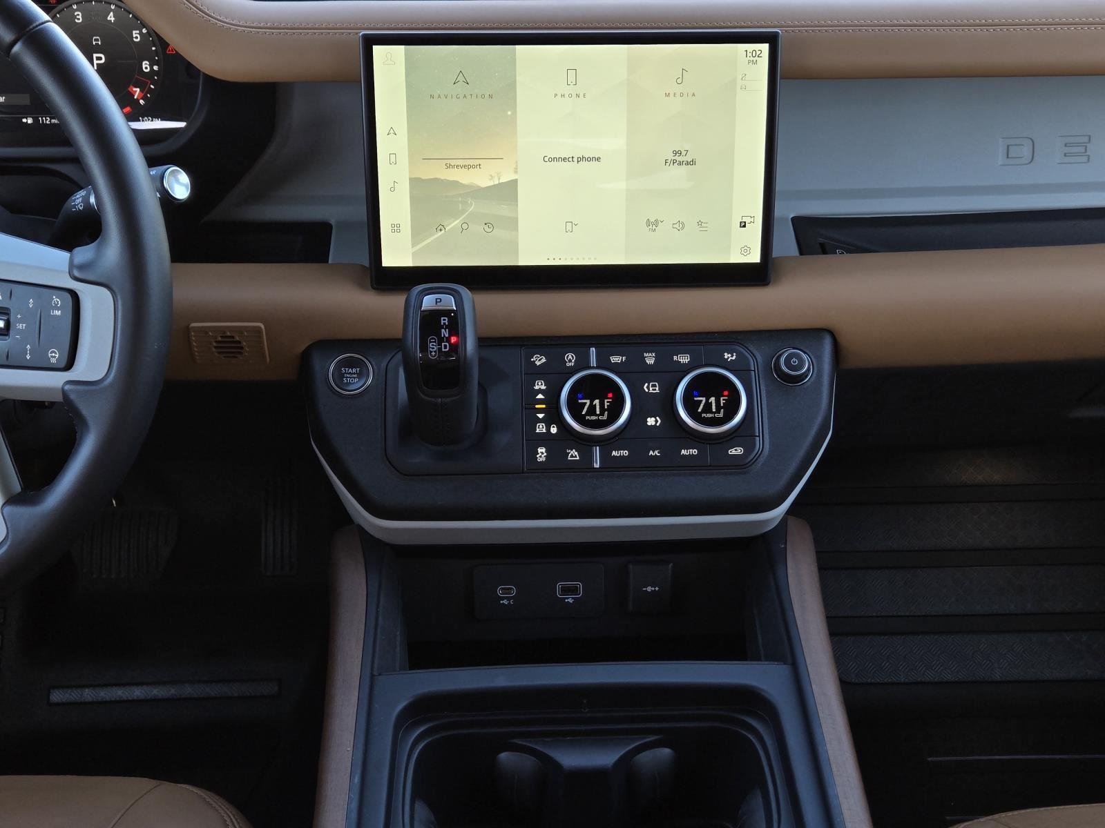 Used 2024 Fuji White Land Rover SE image 24