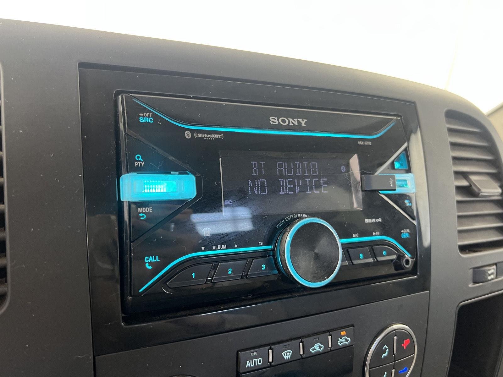 Used 2013 Blue Granite Metallic Chevrolet LT image 25