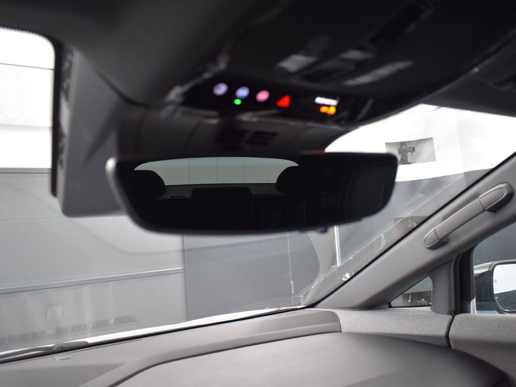 2026 CADILLAC OPTIQ - Image 19