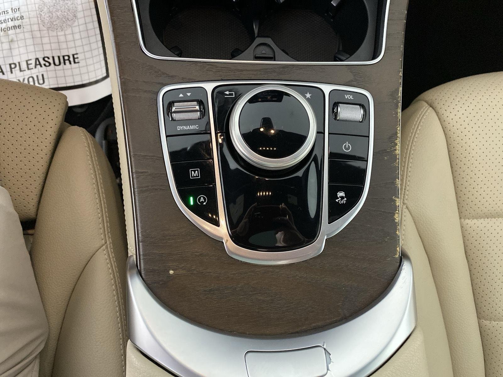 Used 2018 Obsidian Black Metallic Mercedes-Benz GLC 300 image 28