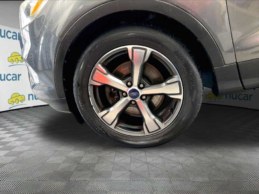 Used 2017 Gray Ford SE image 7