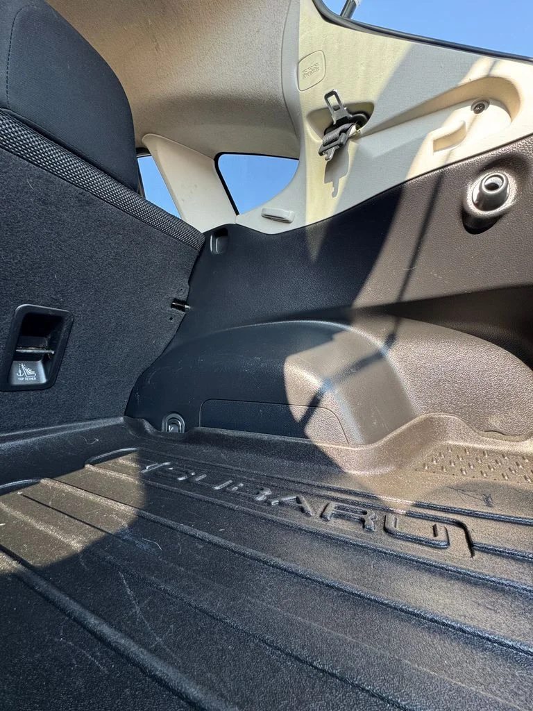 Used 2017 Ice Silver Metallic Subaru 2.0i Premium image 12