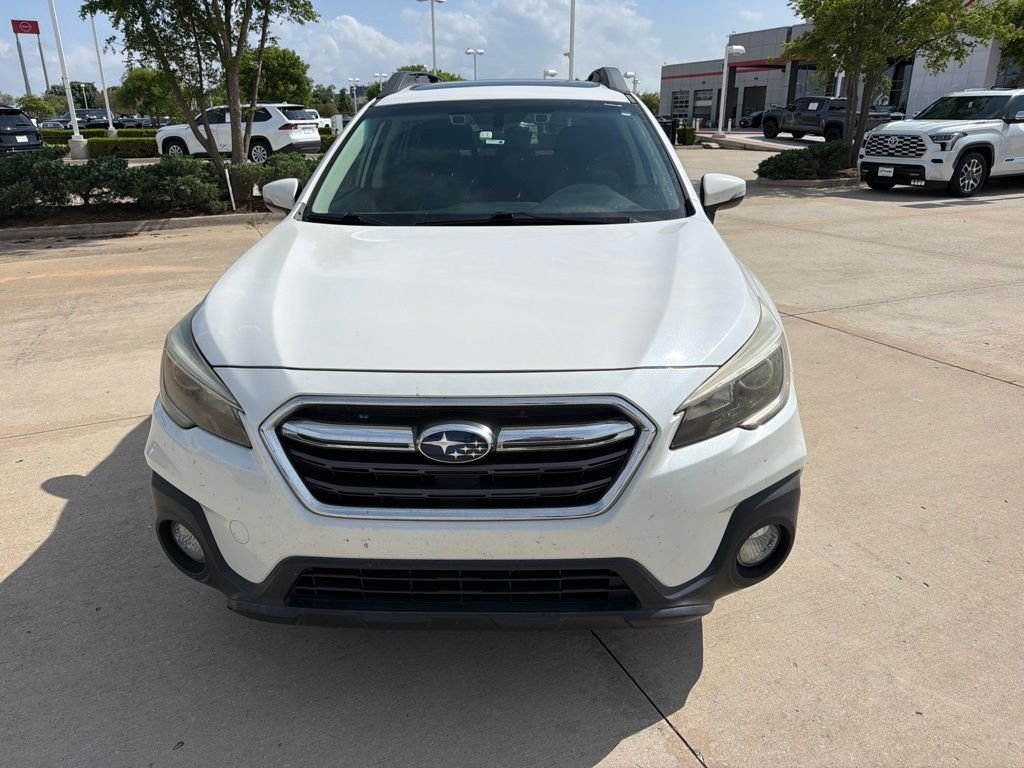 Used 2019 White Subaru 2.5i Premium image 2
