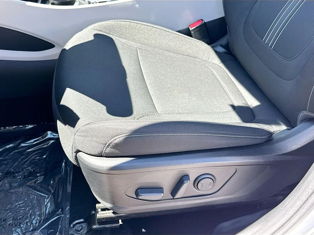 Used 2024 White Pearl Hyundai SEL image 16
