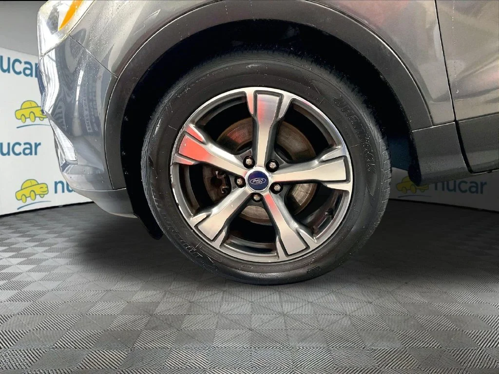 Used 2017 Gray Ford SE image 7