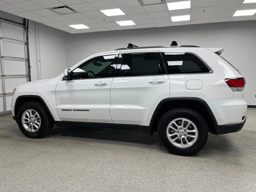 Used 2020 White Jeep Laredo E image 7