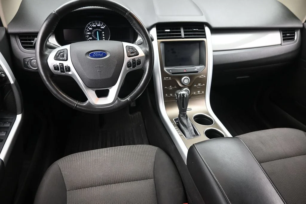 Used 2011 White Ford SEL image 15