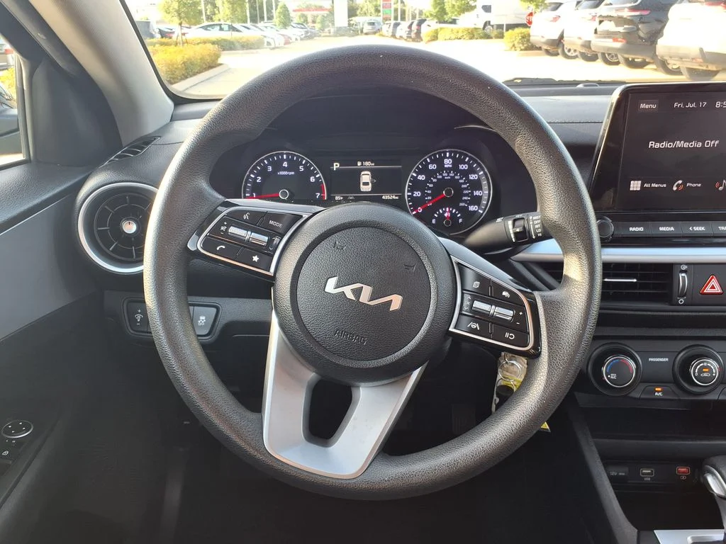 Used 2024 Black Kia LXS image 33