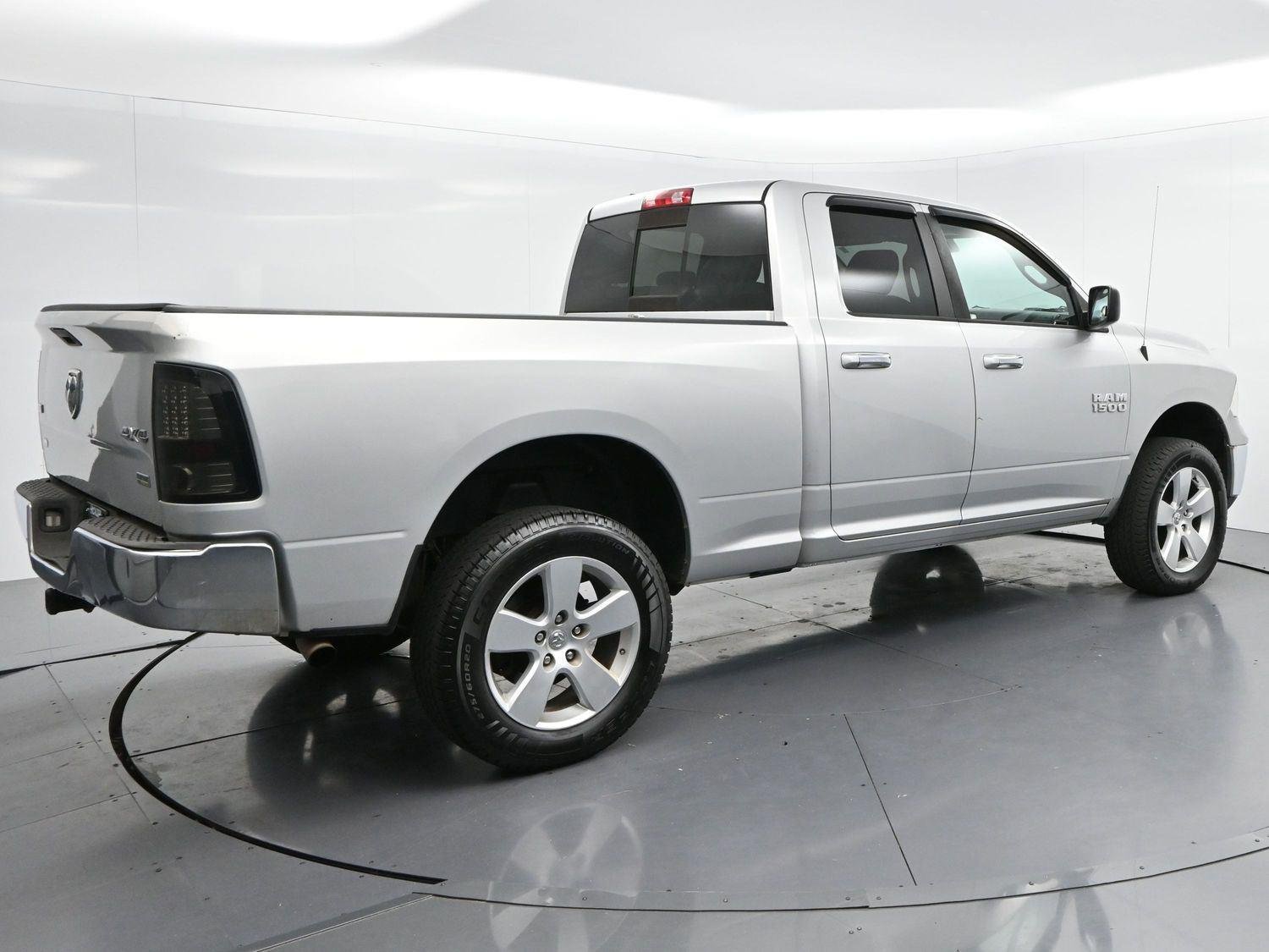 Used 2015 Bright Silver Metallic Clearcoat Ram SLT image 7