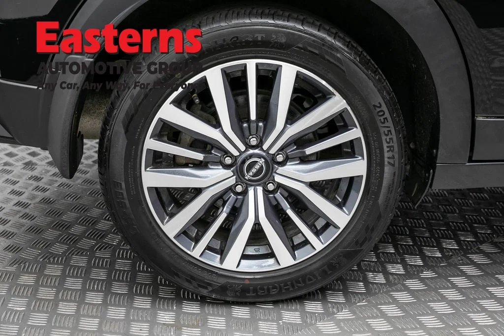 Used 2023 Black Nissan SV image 29