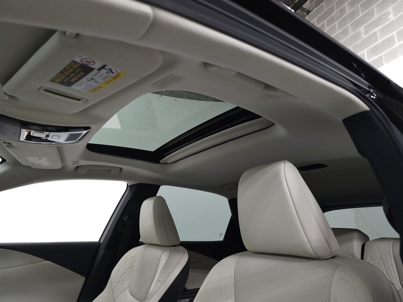 2024 Lexus RX 350 - Photo 19