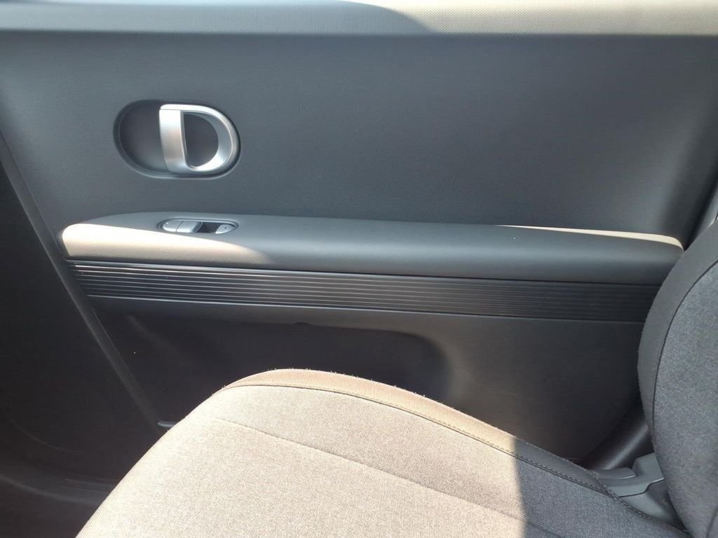 Certified Used 2023 Black Hyundai SE image 26