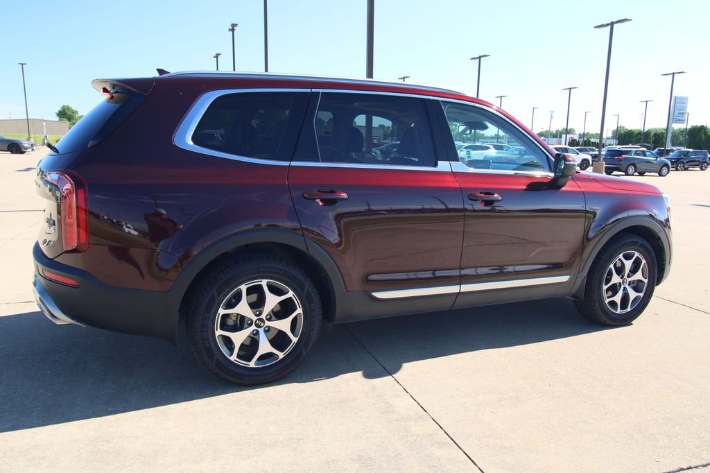 Used 2020 Purple Kia EX image 5