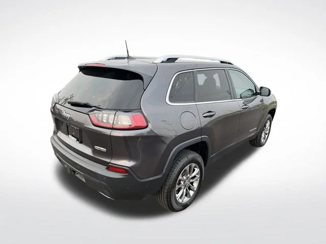 Used 2021 Gray Jeep Latitude Lux image 8