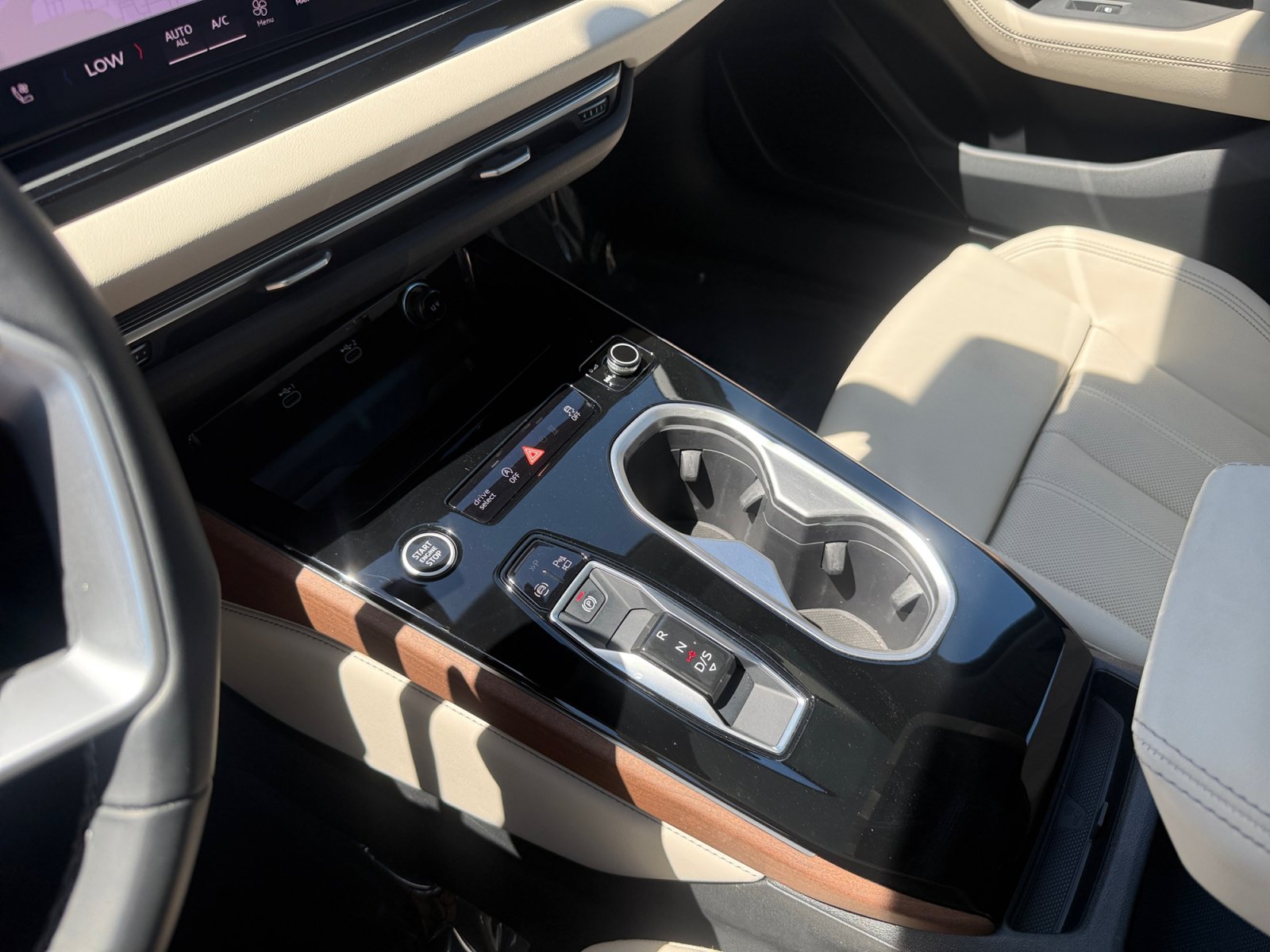 Used 2026 Glacier White Audi Prestige image 13