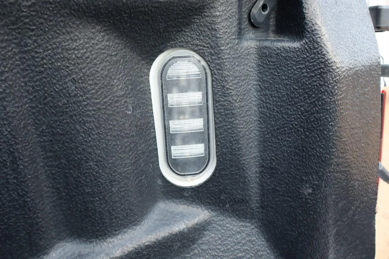 Used 2018 White Platinum Metallic Tri-Coat Ford King Ranch image 42