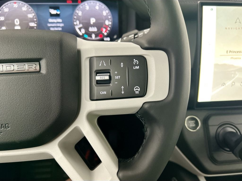New 2026 Fuji White Land Rover X-Dynamic SE image 12